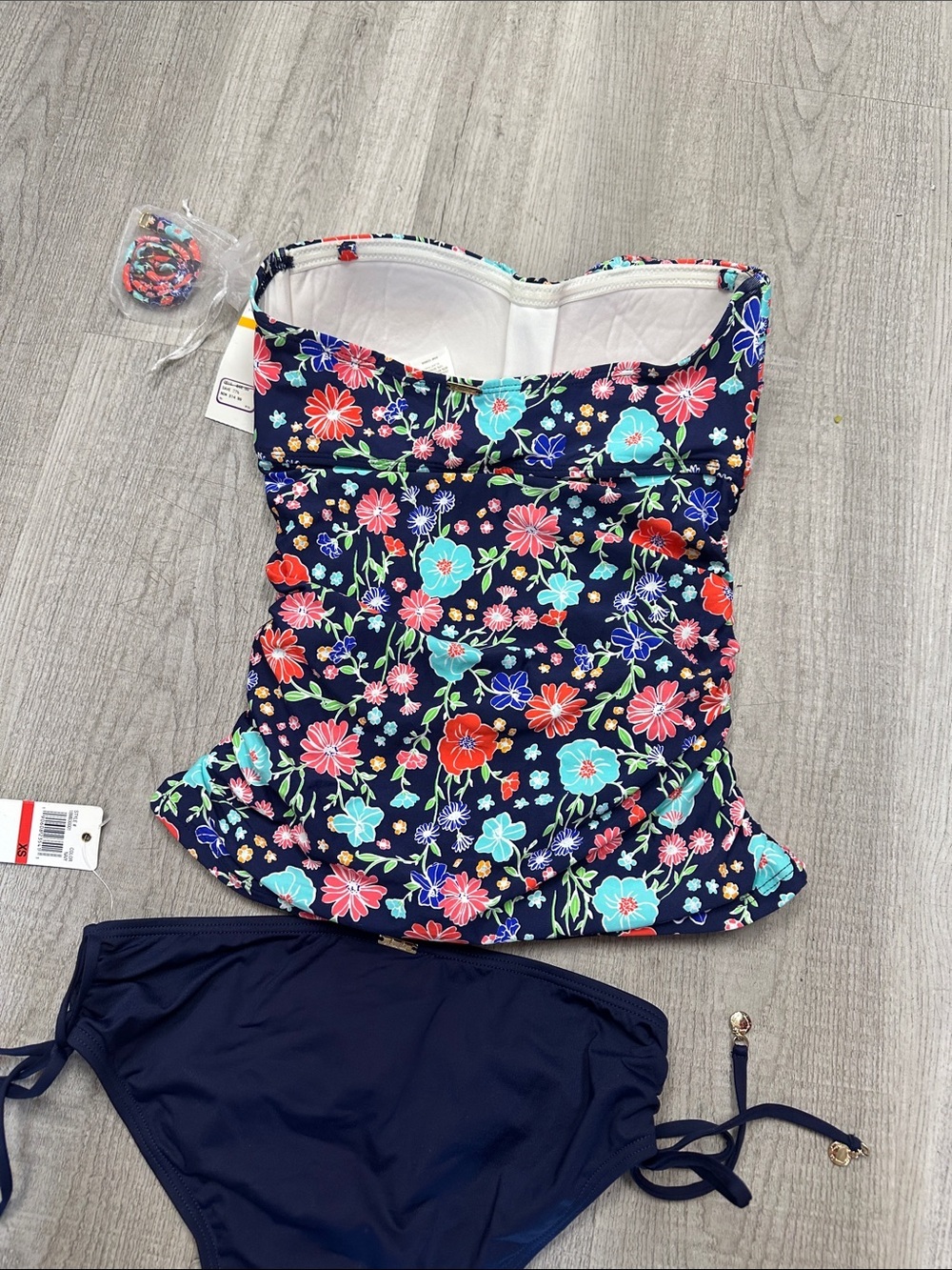 Navy Floral Tankini Set - Navy & Multi Floral Top size Small bottom XS - Picture 8 of 11